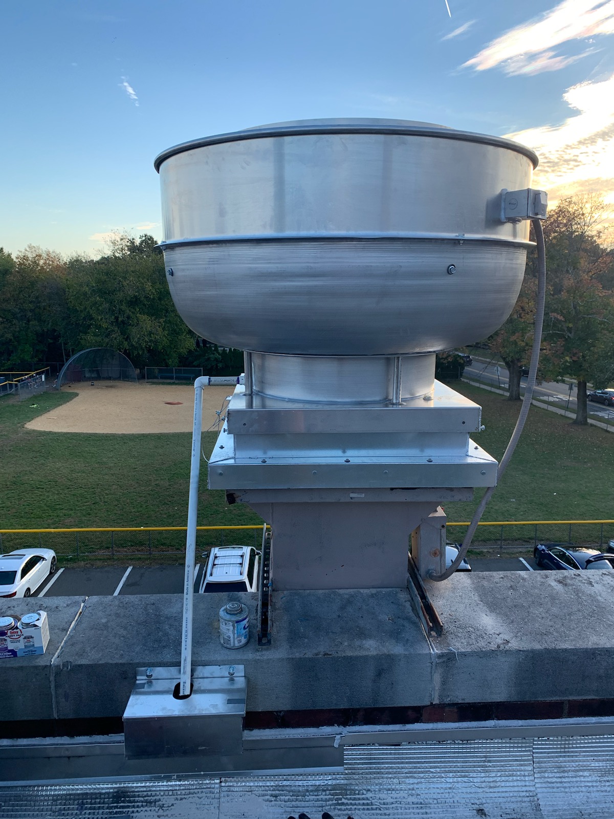 Restaurant Exhaust Fan Installed at Ridgewood Schools 